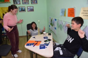 Tinerii din Tudora au participat la o Școală de toamnă în domeniul reducerii bullying-ului și în Advocacy